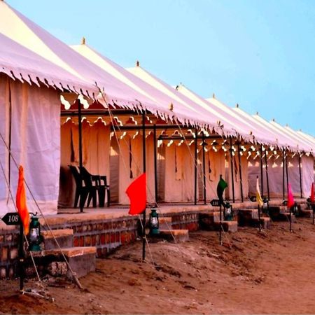 جيلسامر The Saffron Desert Camp المظهر الخارجي الصورة