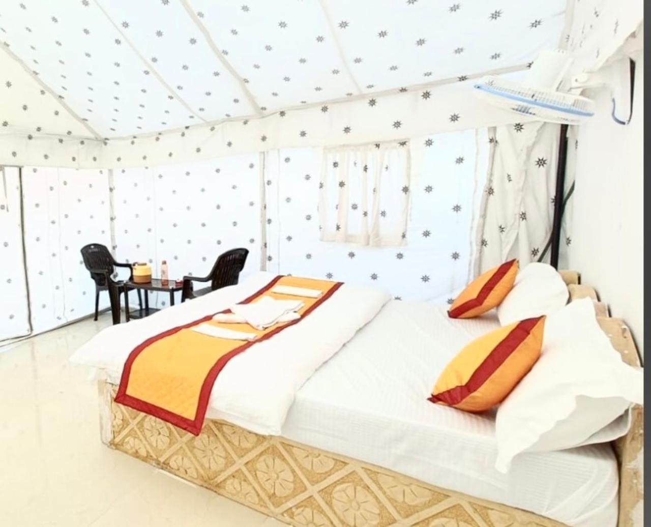 جيلسامر The Saffron Desert Camp المظهر الخارجي الصورة
